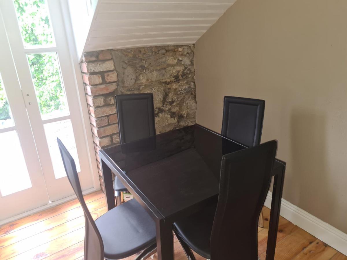 2 Bed Townhouse Eyre Square City Centre Голуей Екстериор снимка